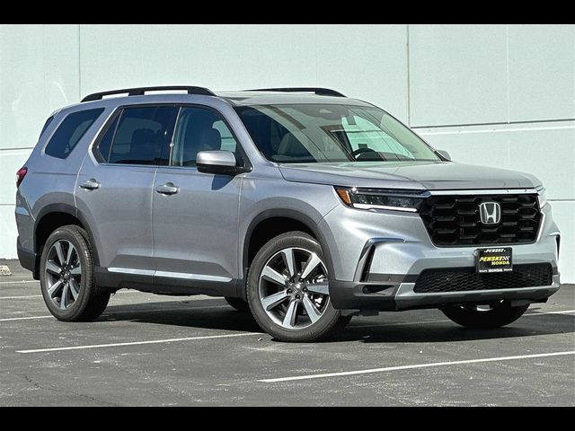 2024 Honda Pilot Touring