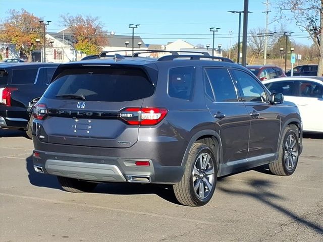 2024 Honda Pilot Touring