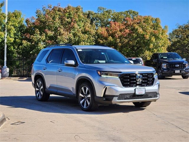 2024 Honda Pilot Touring