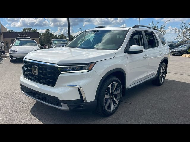 2024 Honda Pilot Touring