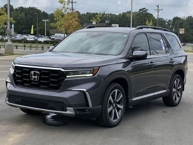 2024 Honda Pilot Touring