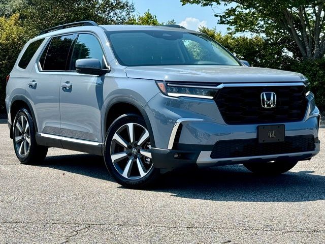 2024 Honda Pilot Touring