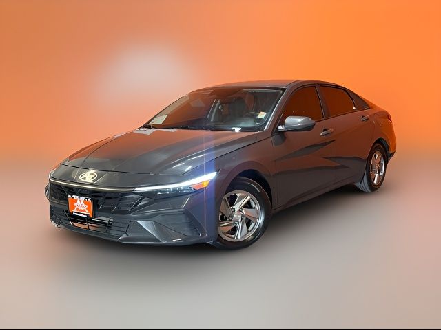 2024 Hyundai Elantra SE