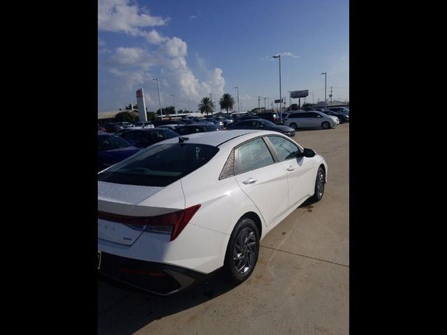 2024 Hyundai Elantra Hybrid Blue