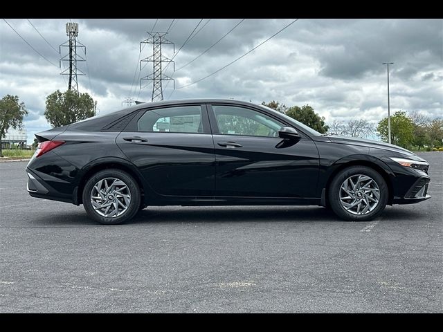 2024 Hyundai Elantra Hybrid Blue