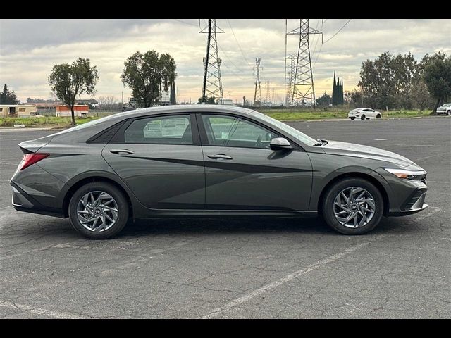 2024 Hyundai Elantra Hybrid Blue