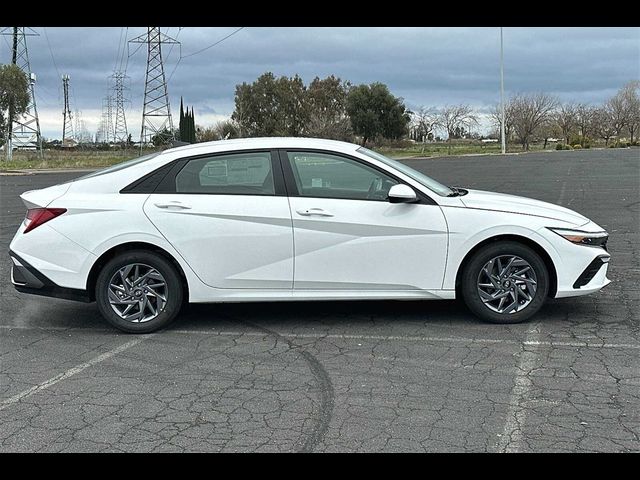 2024 Hyundai Elantra Hybrid Blue