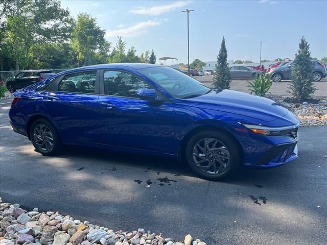 2024 Hyundai Elantra Hybrid Blue