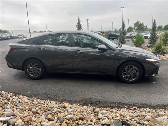 2024 Hyundai Elantra Hybrid Blue