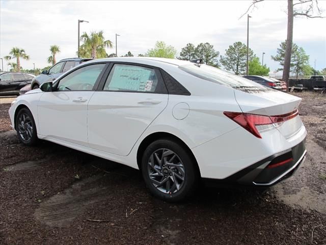 2024 Hyundai Elantra Hybrid Blue