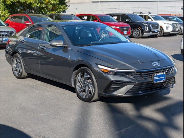 2024 Hyundai Elantra Limited