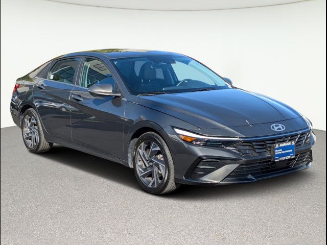 2024 Hyundai Elantra Limited