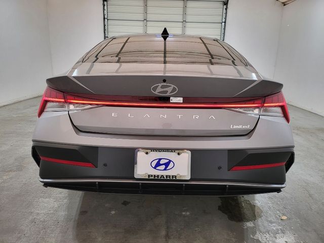 2024 Hyundai Elantra Limited