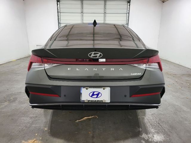 2024 Hyundai Elantra Limited