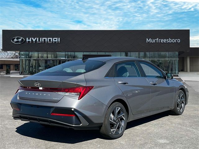 2024 Hyundai Elantra Limited