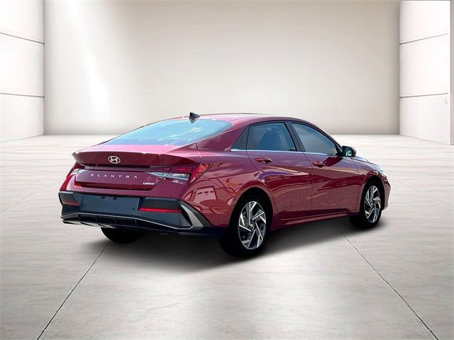 2024 Hyundai Elantra Limited