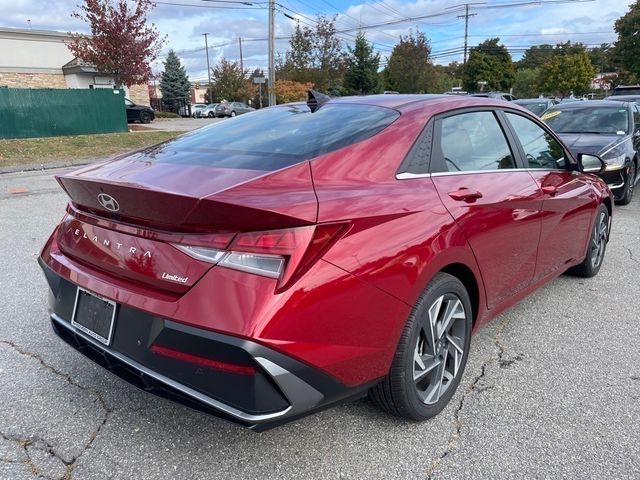 2024 Hyundai Elantra Limited