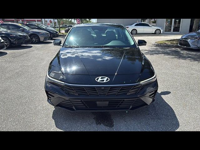 2024 Hyundai Elantra Limited