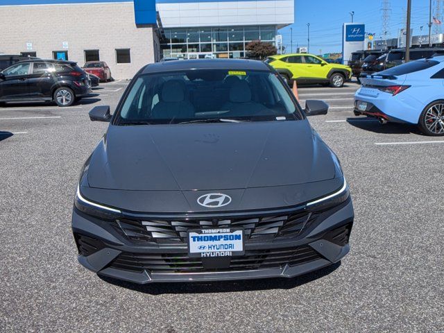 2024 Hyundai Elantra Limited