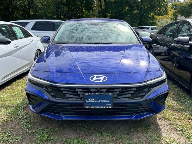 2024 Hyundai Elantra Limited