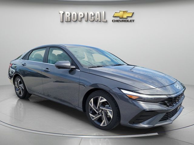 2024 Hyundai Elantra Limited