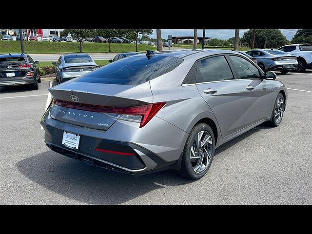 2024 Hyundai Elantra Limited