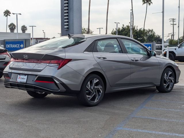 2024 Hyundai Elantra Limited