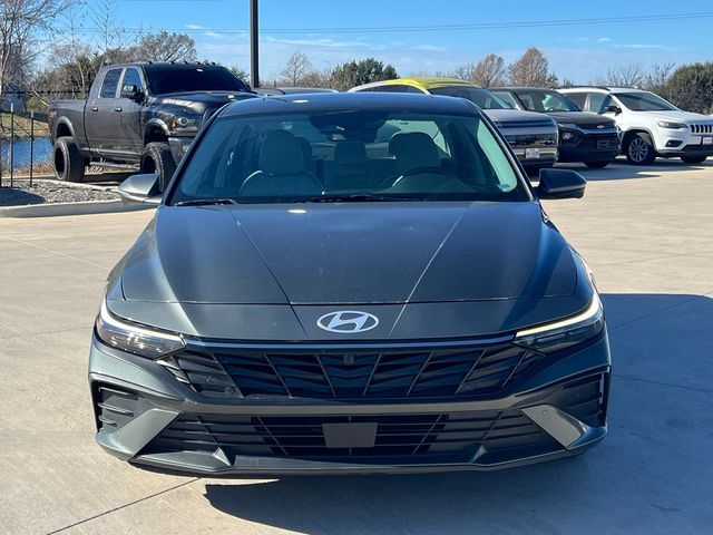 2024 Hyundai Elantra Limited