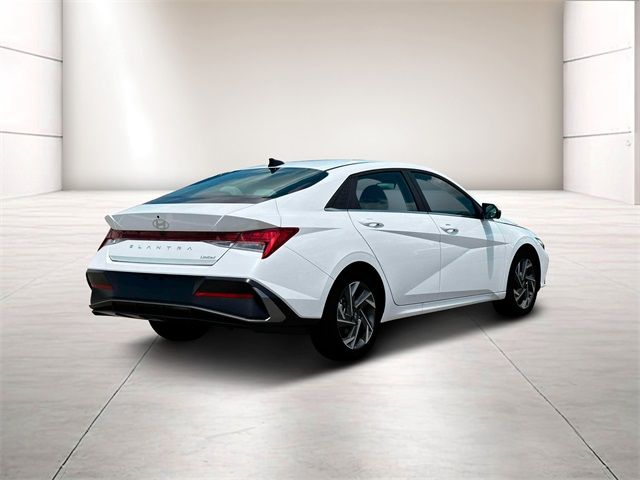 2024 Hyundai Elantra Limited