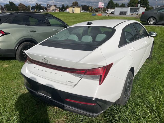 2024 Hyundai Elantra Limited