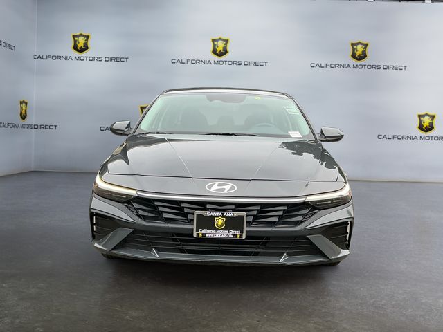 2024 Hyundai Elantra SE