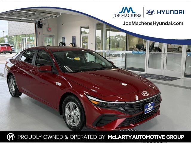 2024 Hyundai Elantra SE