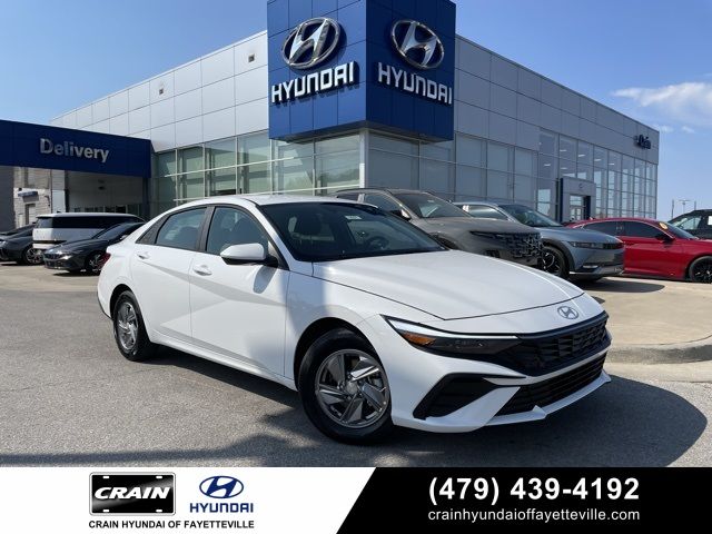 2024 Hyundai Elantra SE