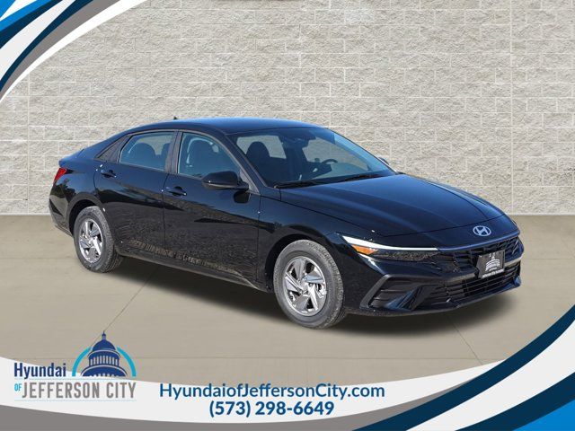 2024 Hyundai Elantra SE