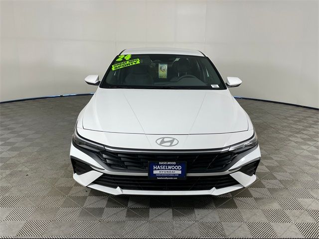 2024 Hyundai Elantra SE