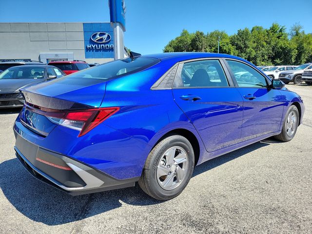 2024 Hyundai Elantra SE