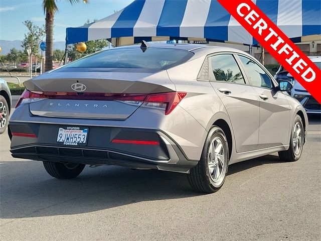 2024 Hyundai Elantra SE