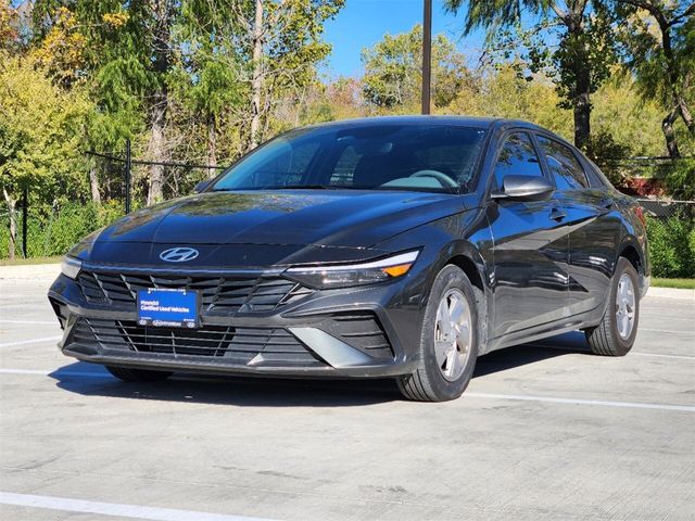 2024 Hyundai Elantra SE