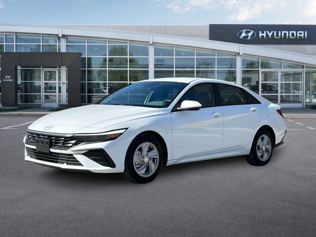 2024 Hyundai Elantra SE