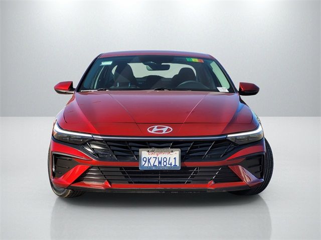 2024 Hyundai Elantra SE