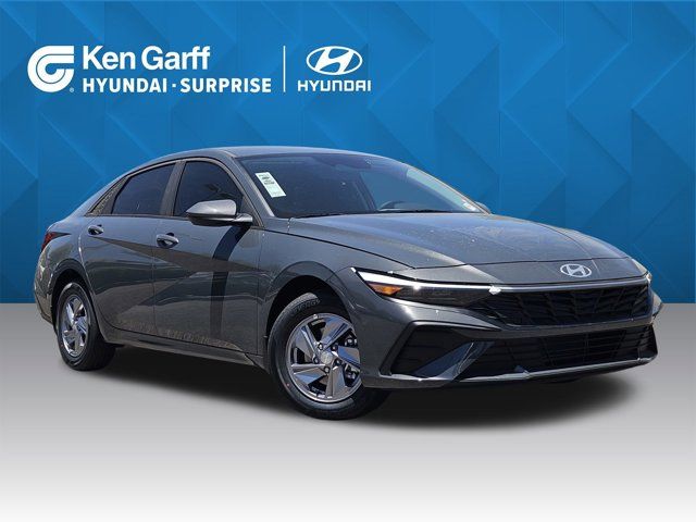 2024 Hyundai Elantra SE