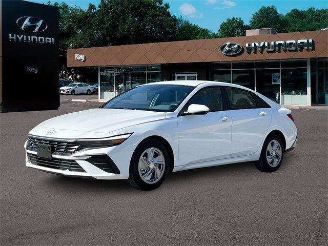 2024 Hyundai Elantra SE