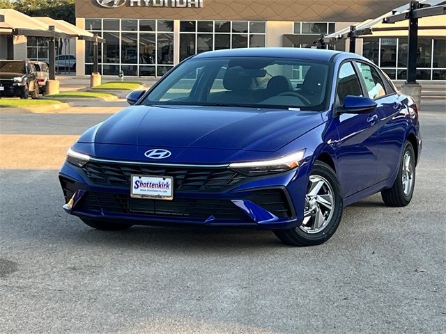 2024 Hyundai Elantra SE