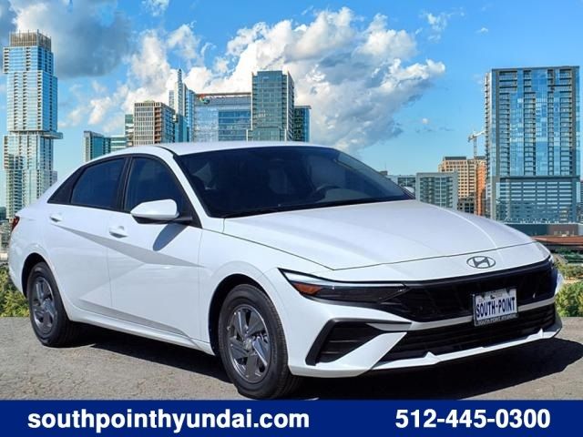 2024 Hyundai Elantra SE