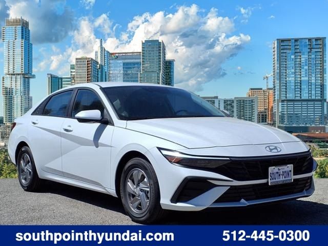 2024 Hyundai Elantra SE