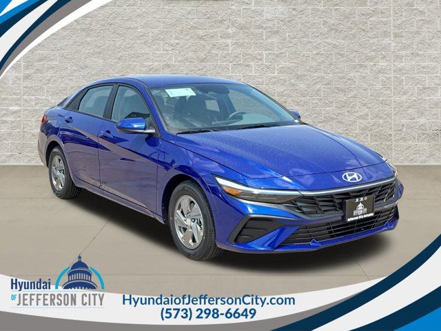 2024 Hyundai Elantra SE