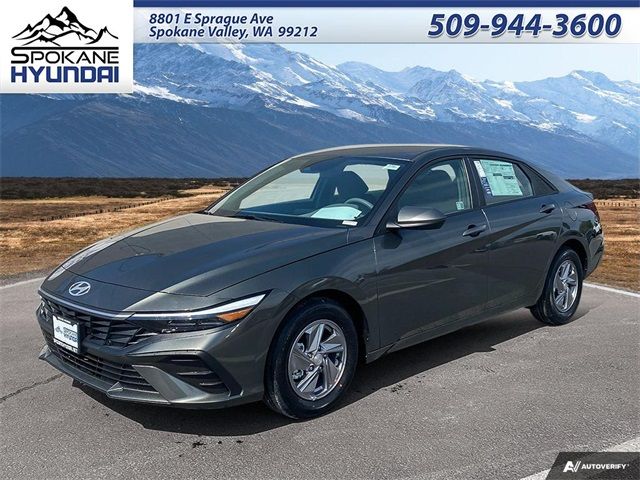 2024 Hyundai Elantra SE