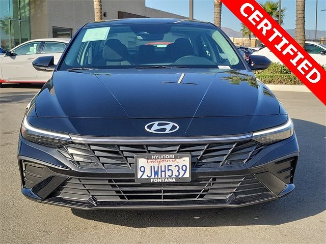 2024 Hyundai Elantra SE