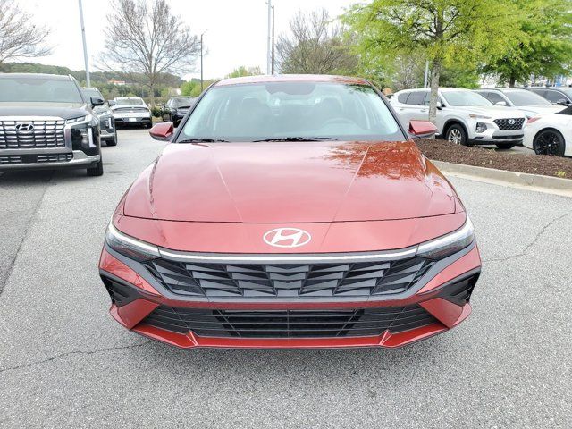 2024 Hyundai Elantra SE