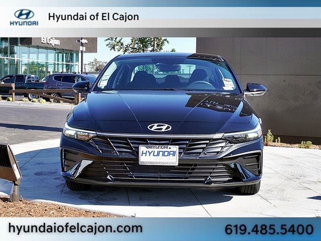 2024 Hyundai Elantra SE